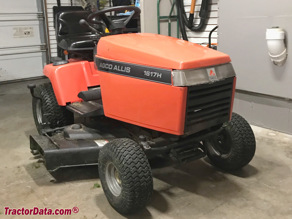 AGCO Allis 1617H lawn tractor.