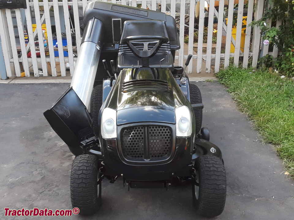 Murray 425001X8A lawn tractor.