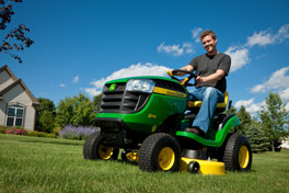 John Deere D110 lawn tractor