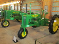 John Deere BN and BNH tractors.