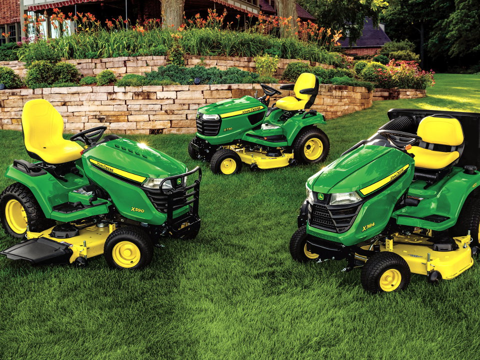 John Deere Updates Premium Lawn Tractors