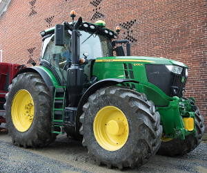 John Deere 6230R tractor