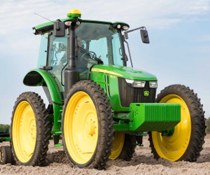 John Deere 3D series tractor.