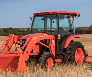 Kubota B2401 compact utility tractor.