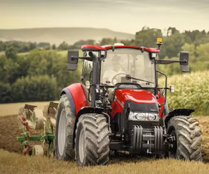 Case IH Luxxum tractor