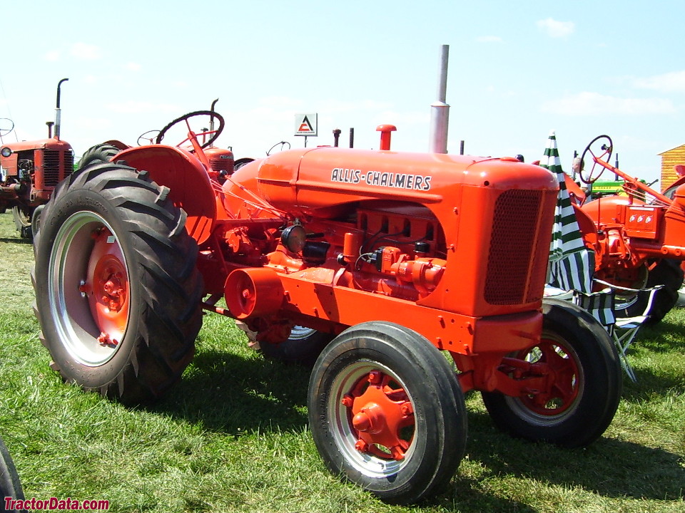 Allis Chalmers WF tractor photos information