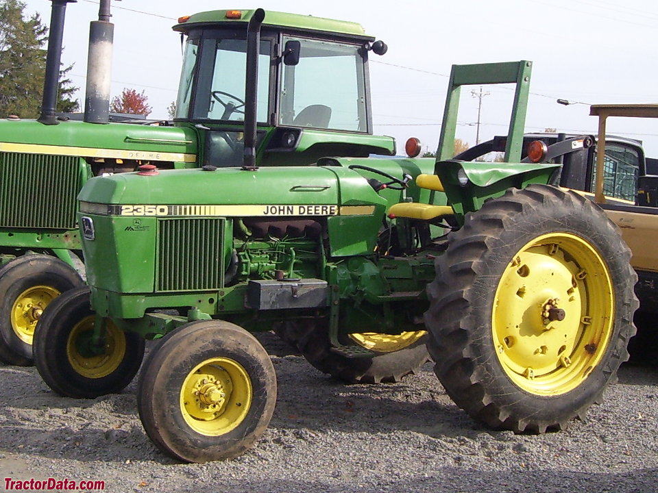 John Deere 2350