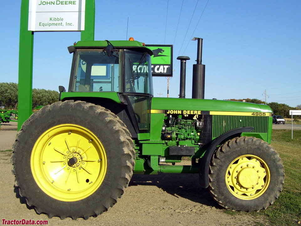 John Deere 4955, right side.