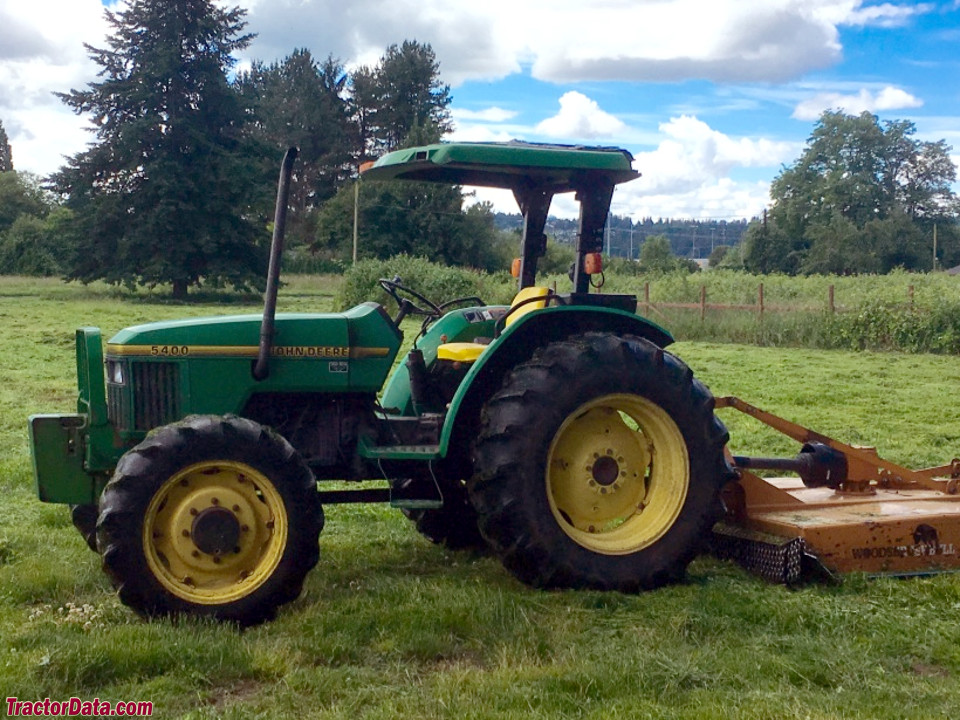 John Deere 5400