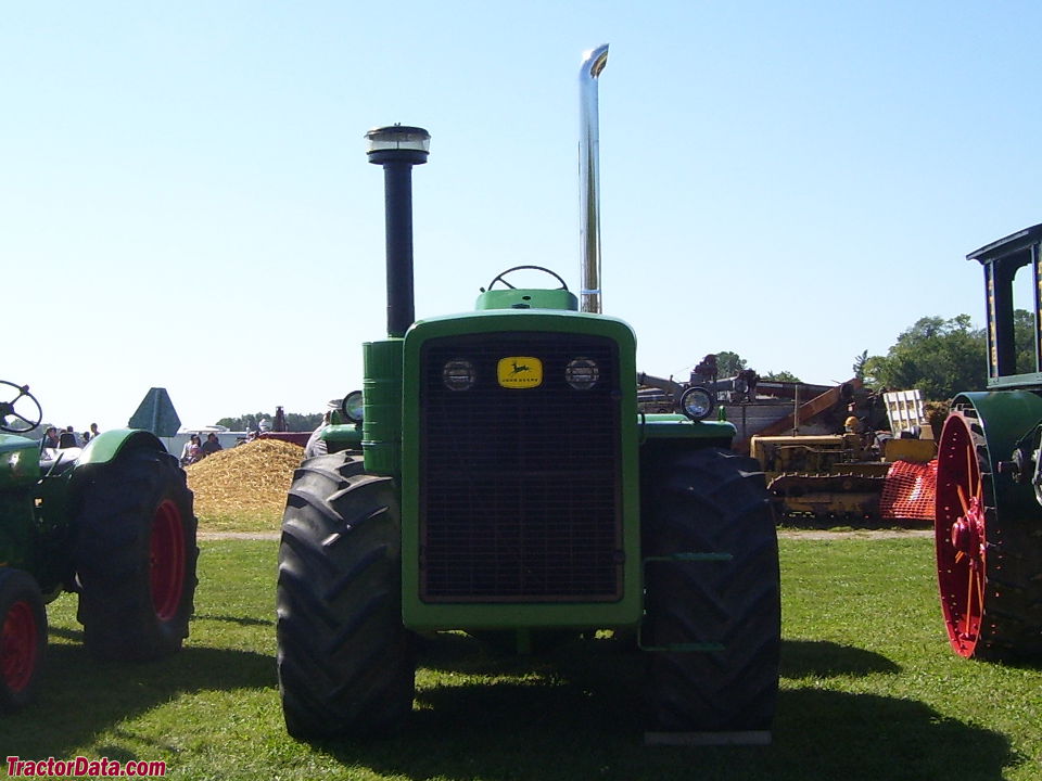 John Deere 8020