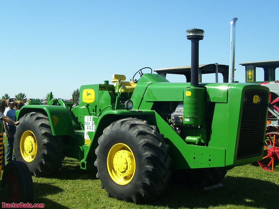 John Deere 8020