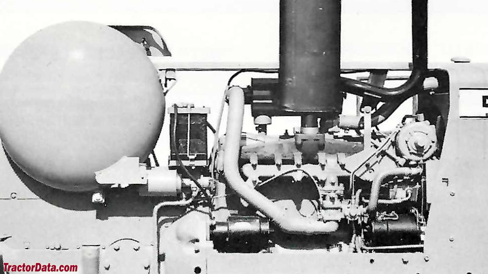 Allis Chalmers D19 engine image