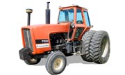 Allis Chalmers 7010 tractor photo