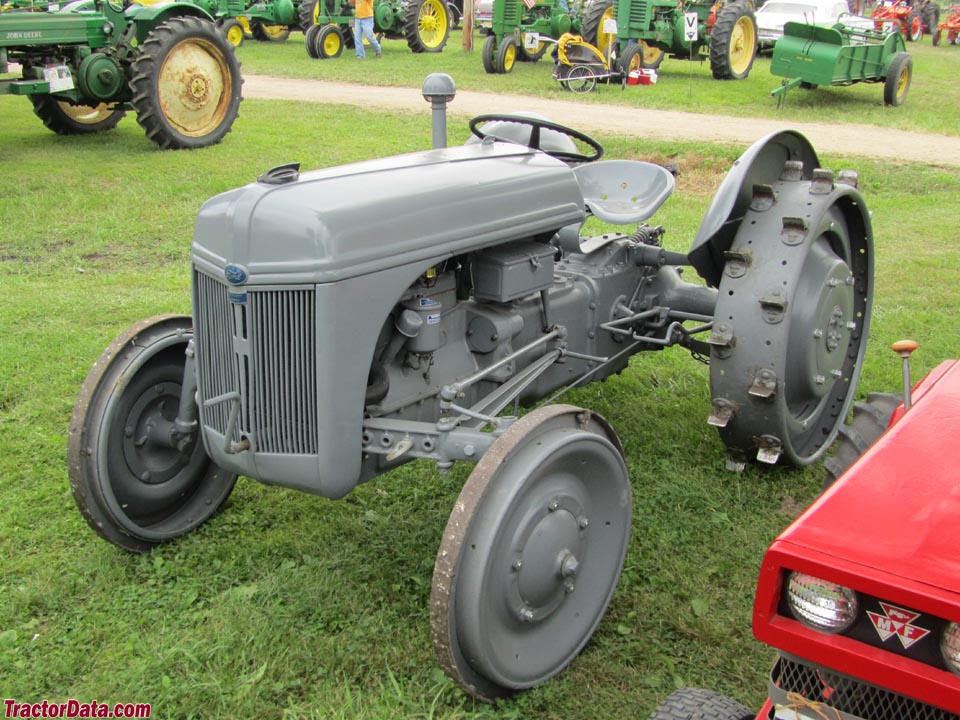Difference between ford 2n 9n #9