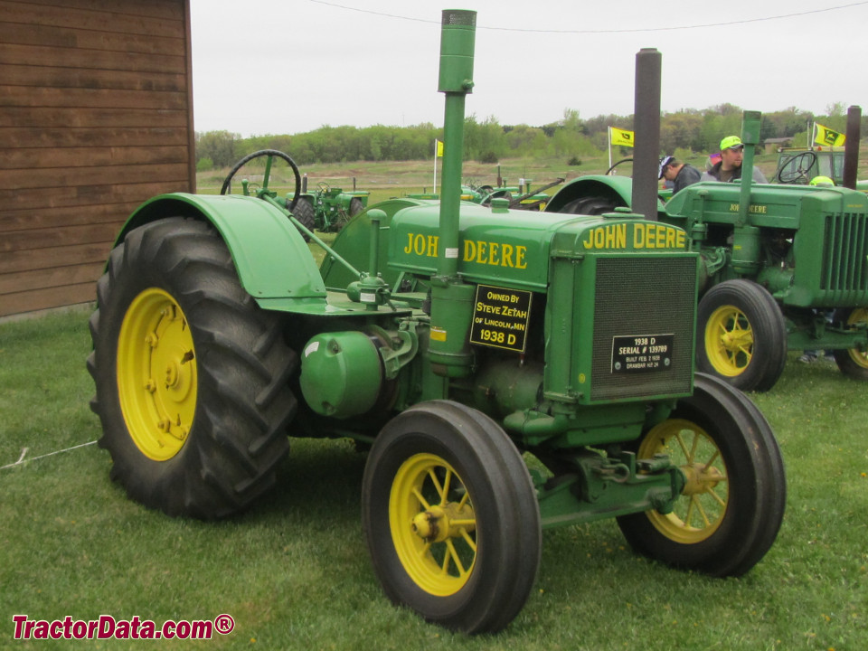1938 John Deere D tractor on rubber tires.