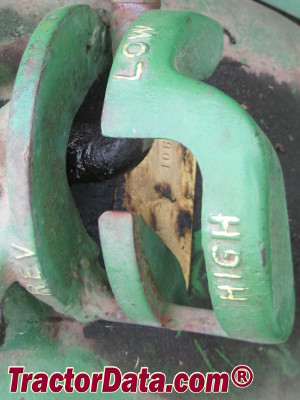 John Deere D transmission controls