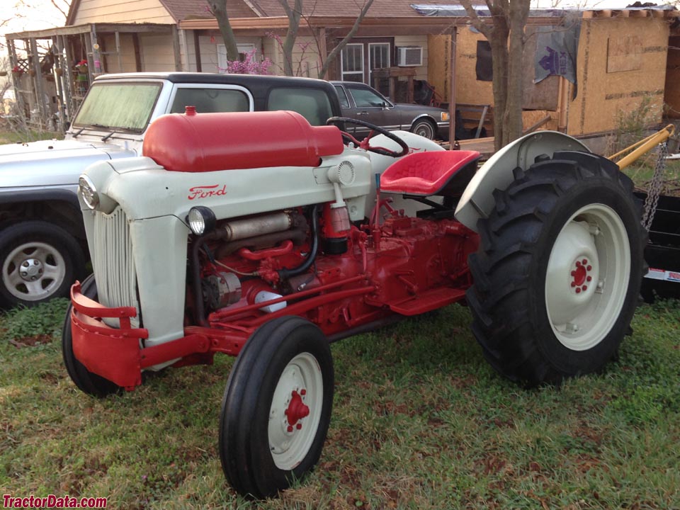 Ford 850 with LP-gas engine.