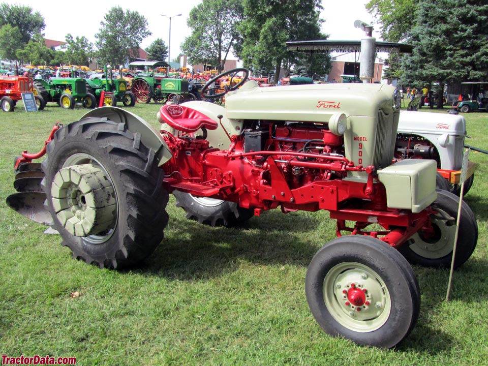 Ford 960 with wide front end.