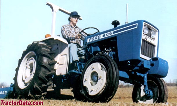 1982 Ford 1900 tractor #9