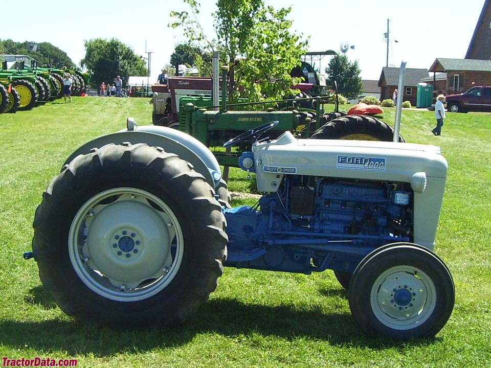 Ford 4000 utility.