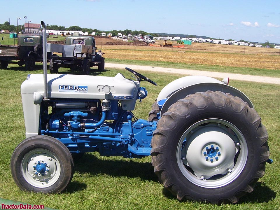 TractorData.com Ford 4000 tractor photos information
