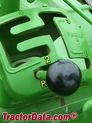 John Deere G transmission controls