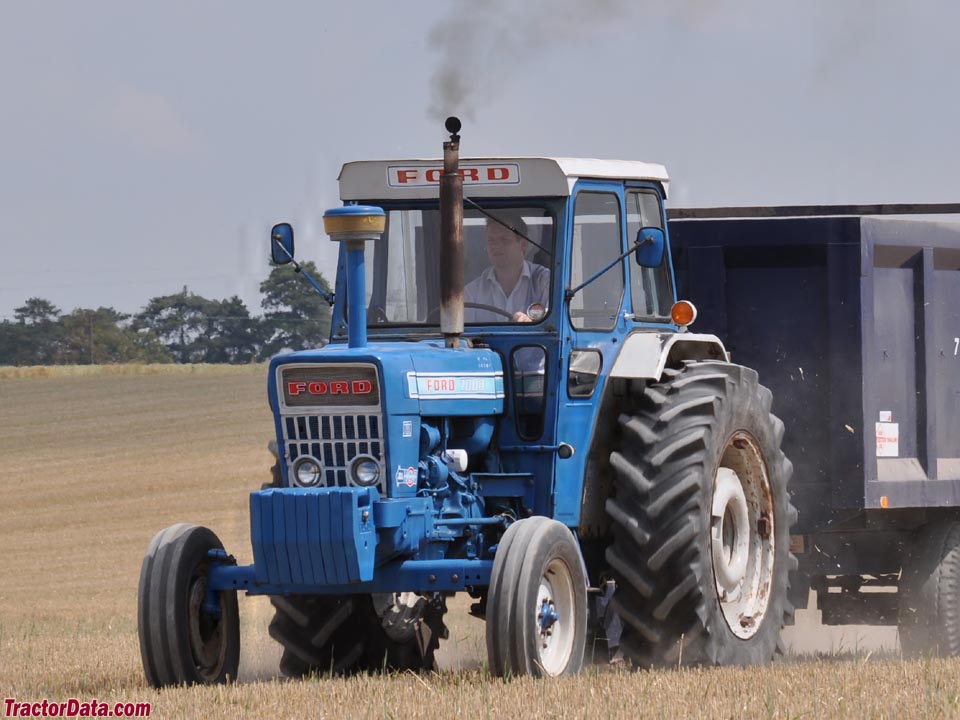 Ford 7000 tractor specifications