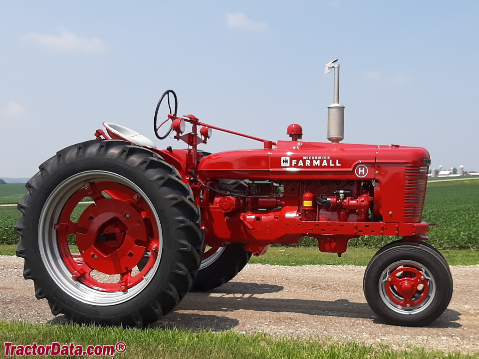 Farmall H.