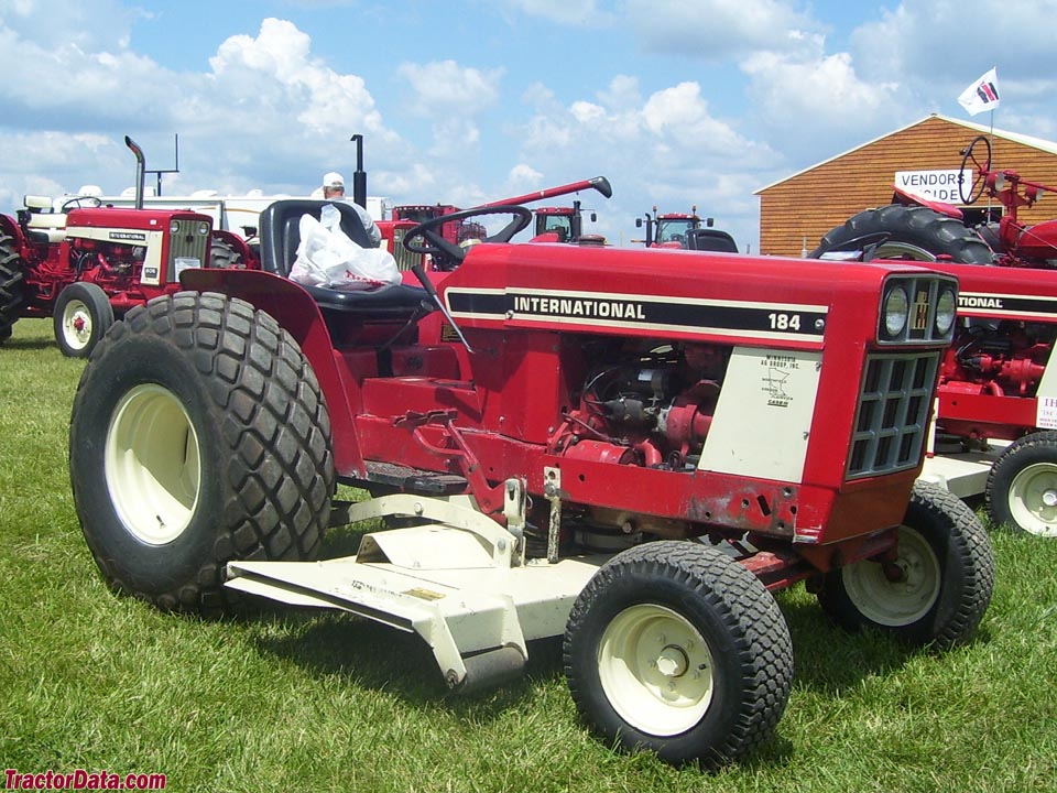 International Harvester Cub 184 Lo-Boy, right side.