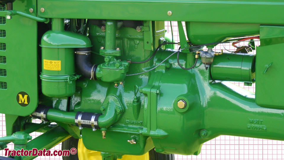 John Deere M engine image