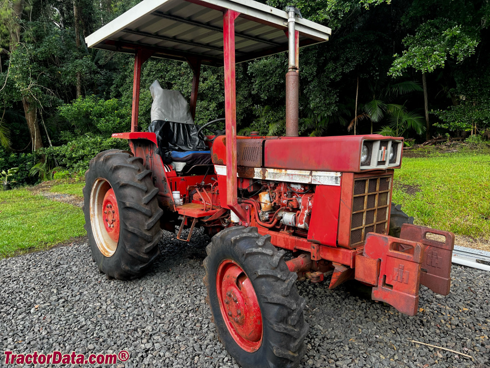 International Harvester 383