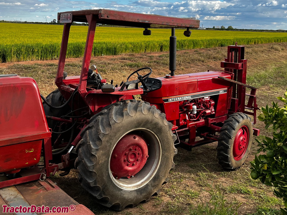 International Harvester 483
