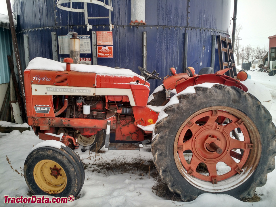 International 544 tractor.