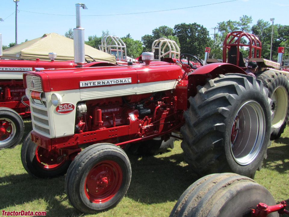 International Harvester 560