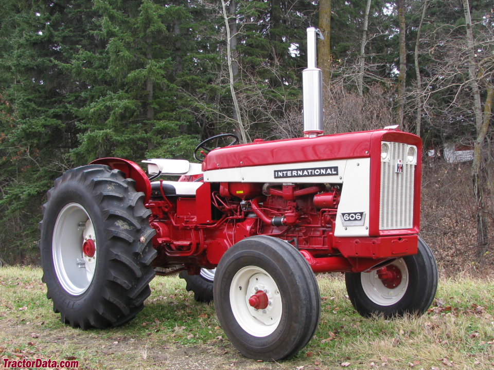 International Harvester 606