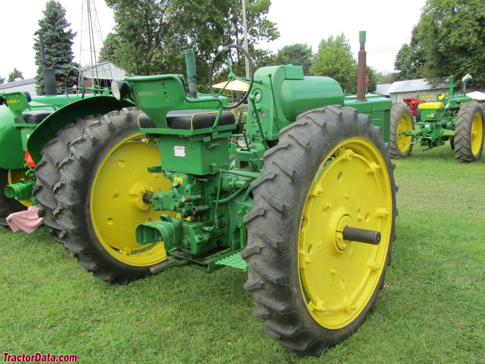 50+ Novo John Deere Tratores fotos de stock, imagens e fotos royalty-free -  iStock