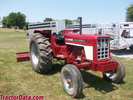 International Harvester 674