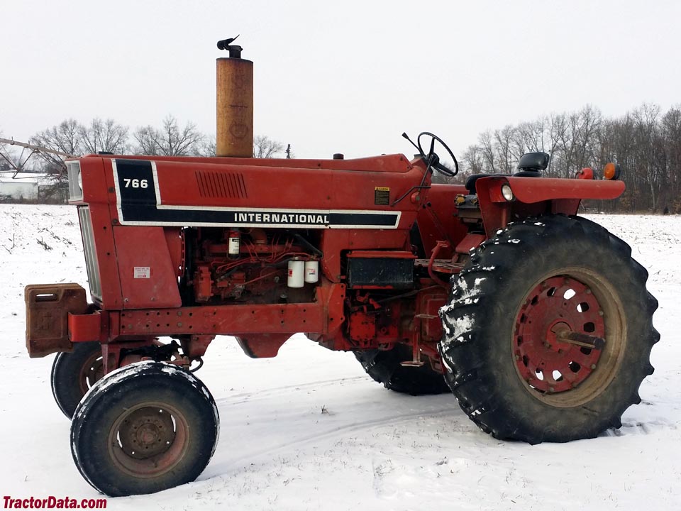 1976 black-stripe International 766