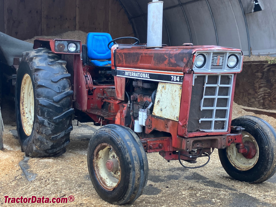 International 784 utility tractor, right side.