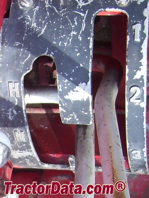 International Harvester 856 transmission controls