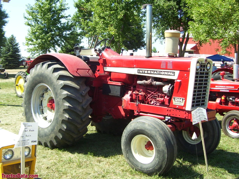 International Harvester 1206