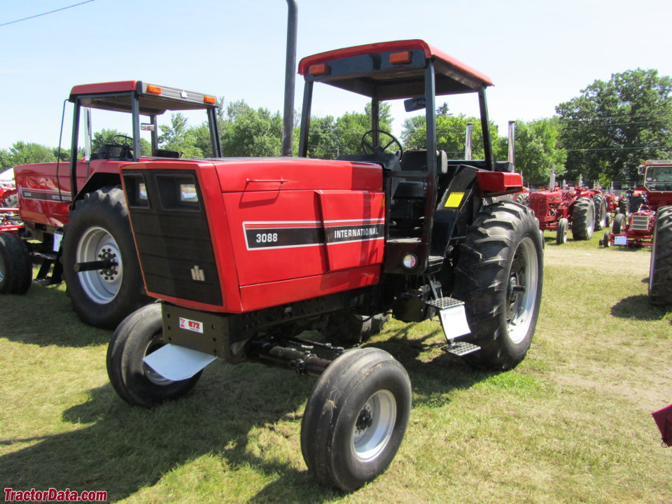 International Harvester 3088 with four-post ROPS.