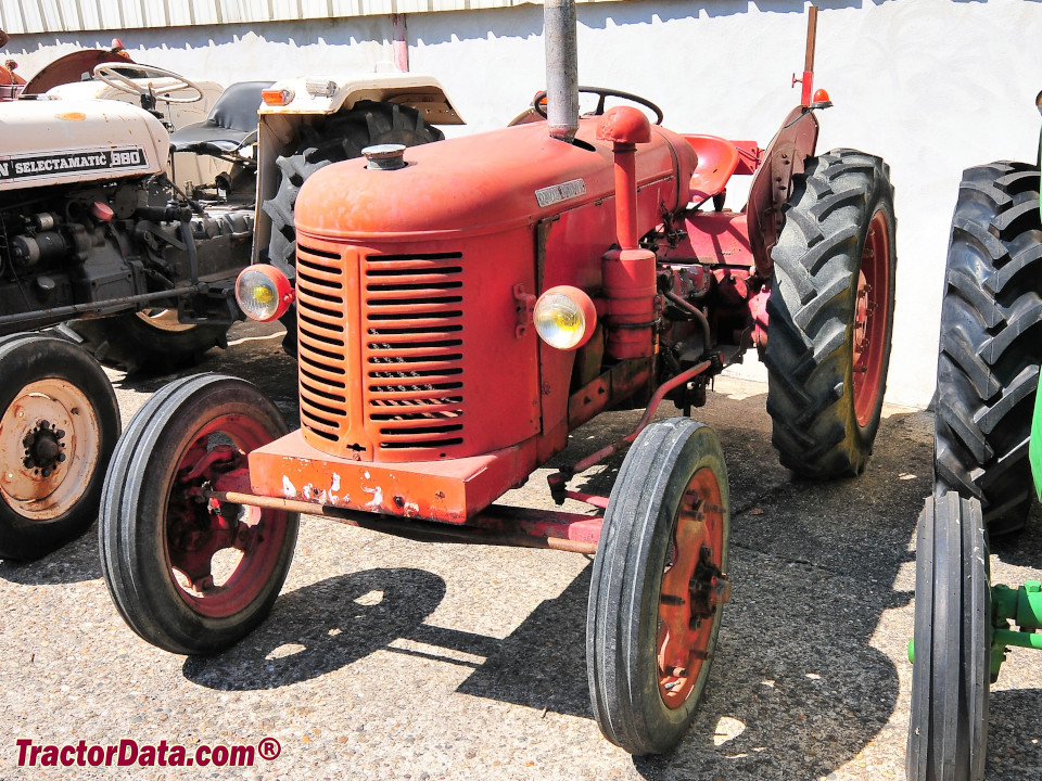 Open station David Brown 25D tractor.