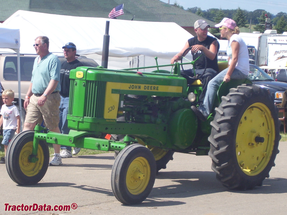 John Deere 520 with wide front end.