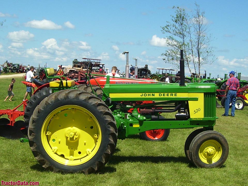 John Deere 520 with Roll-o-Matic tricycle front end.