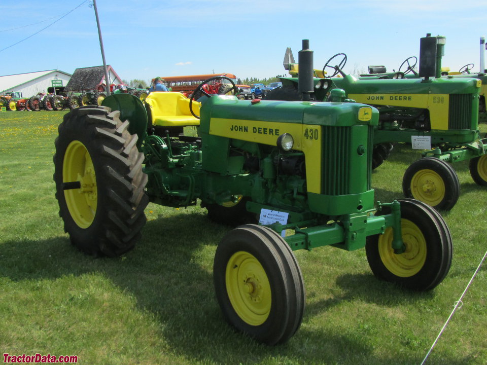 John Deere 430W Row-Crop Utility