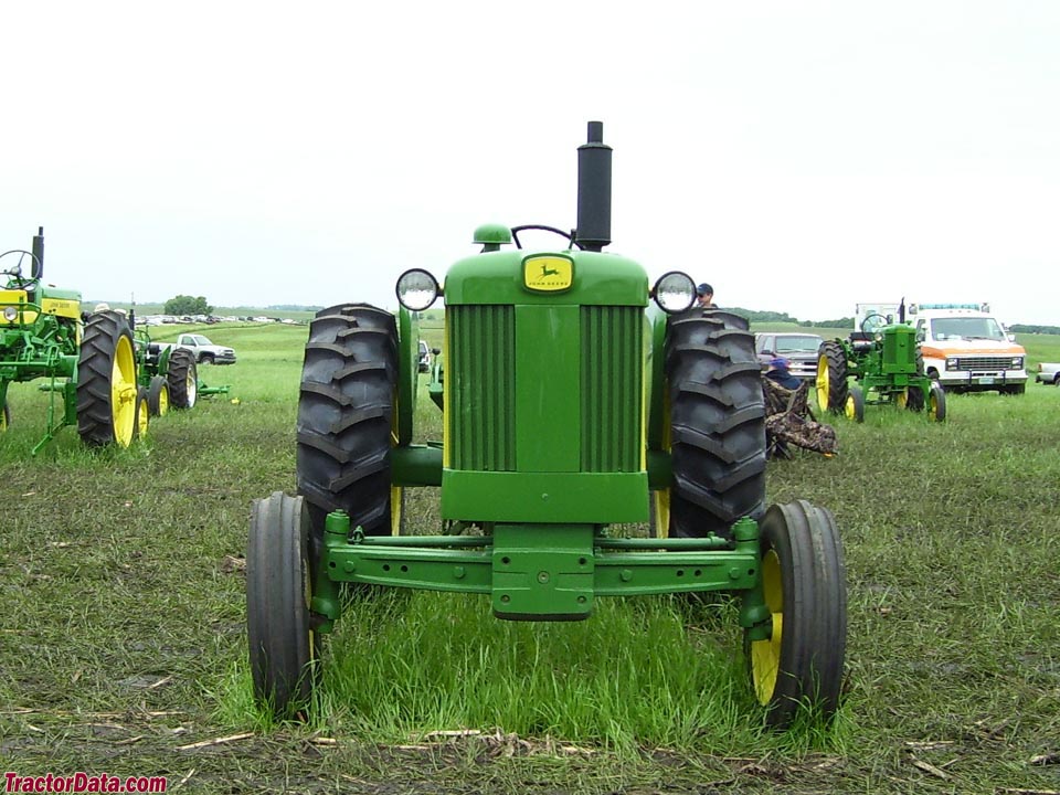 John Deere 435