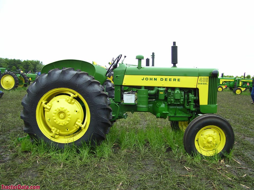 John Deere 435