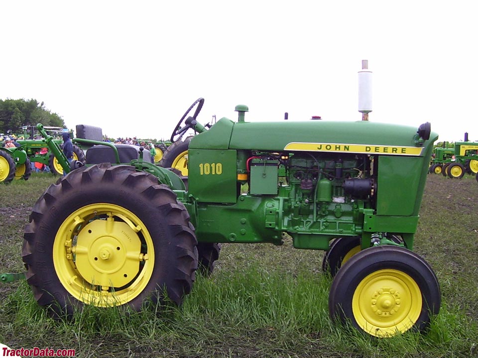 John Deere 1010 Tractor Photos Information