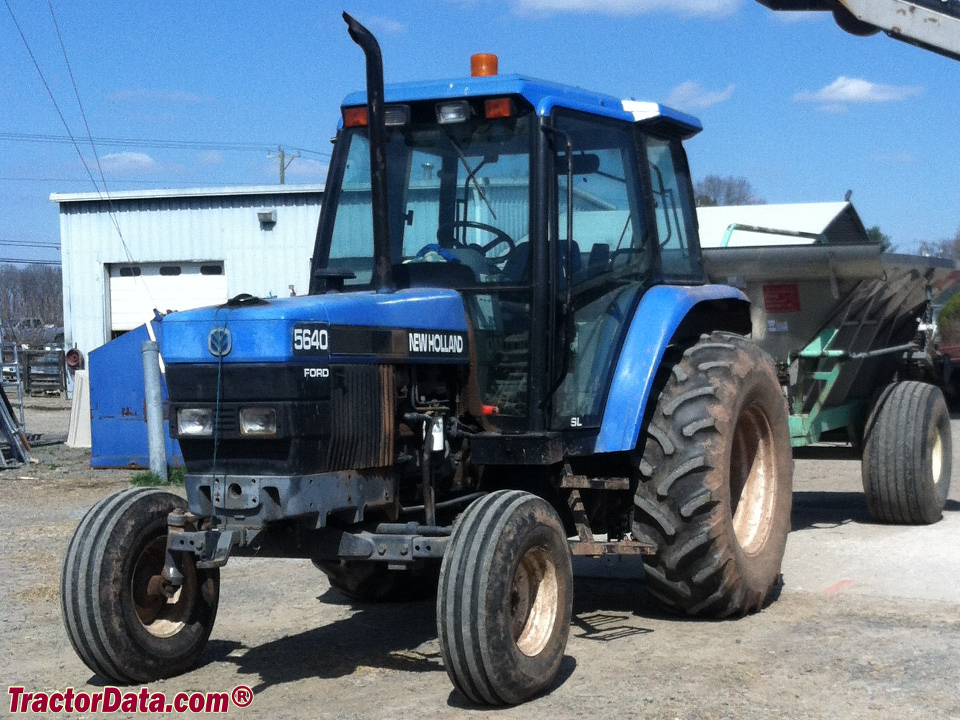 New Holland 5640